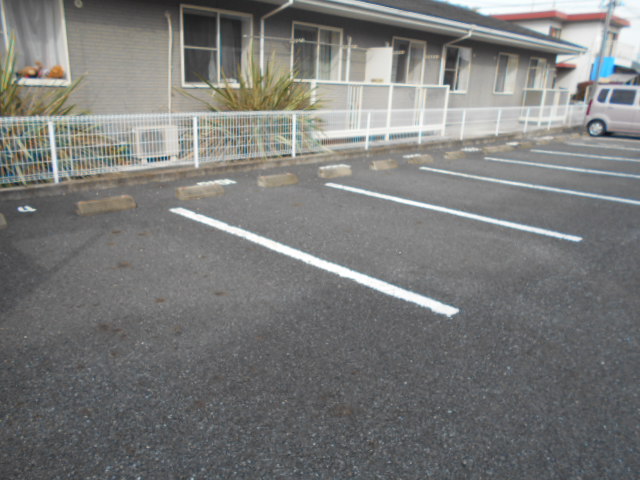 22/30 駐車場