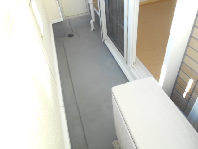 14/28 バルコニー