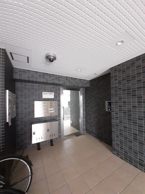 2/5 エントランス