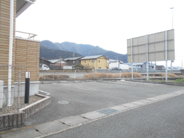 4/10 駐車場