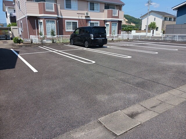 14/20 駐車場