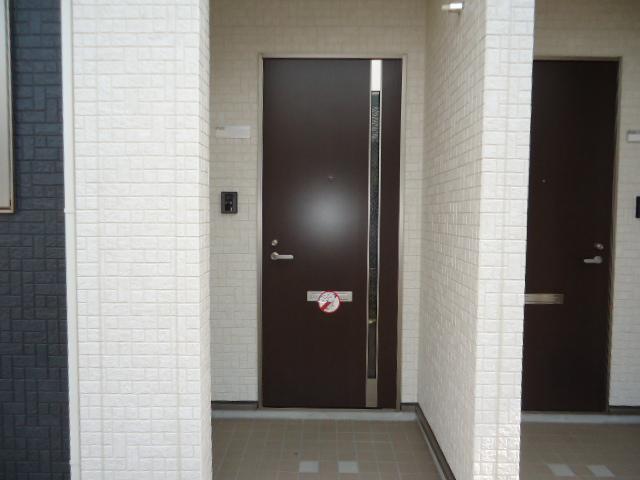 23/26 エントランス