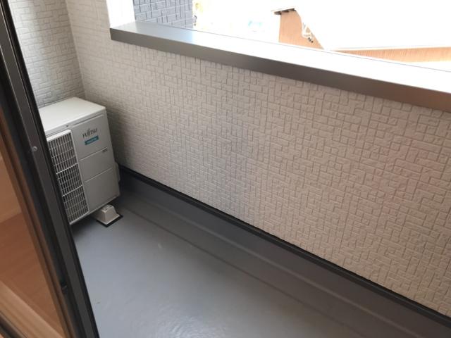 18/25 バルコニー