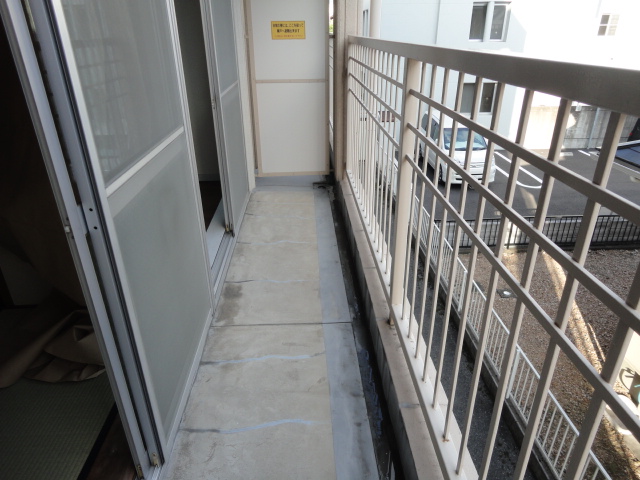 19/25 バルコニー