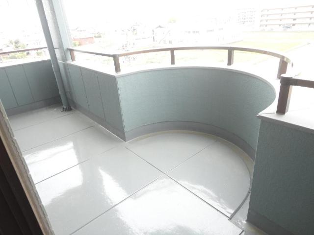 18/24 バルコニー