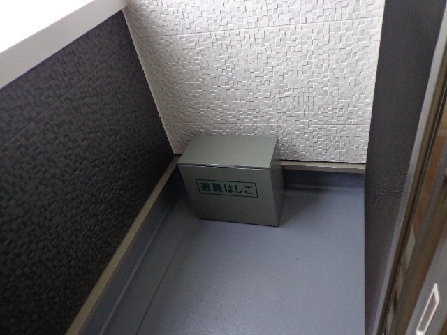 15/23 バルコニー