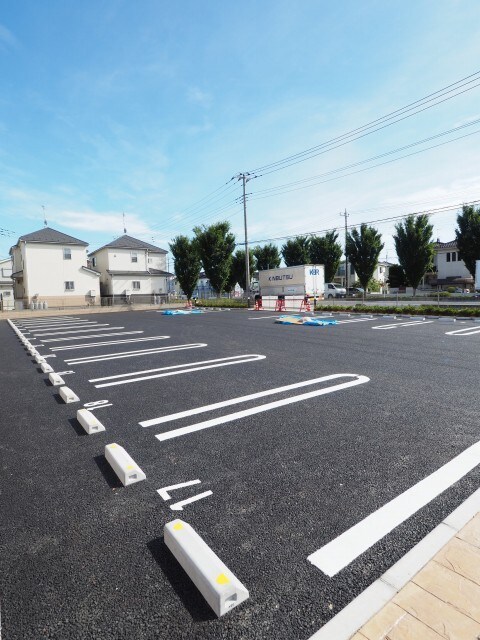 14/20 駐車場