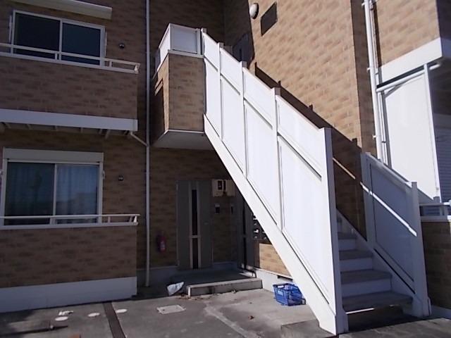 13/20 エントランス