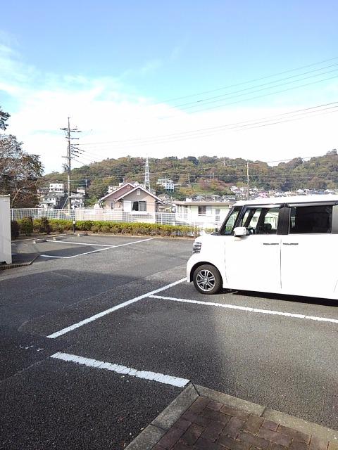 21/25 駐車場