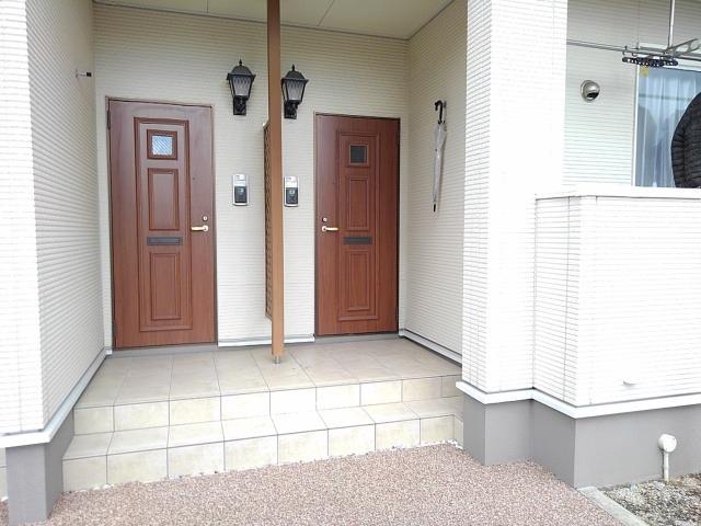 21/28 エントランス