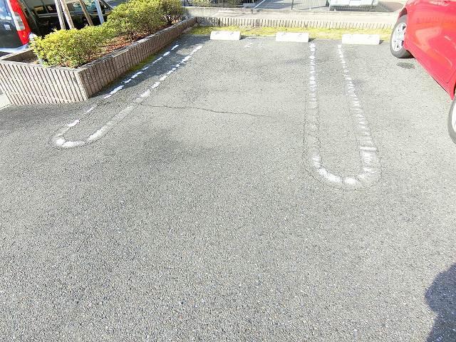 14/20 駐車場