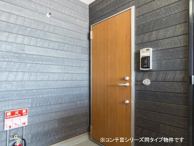 14/23 エントランス