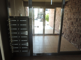 21/28 エントランス