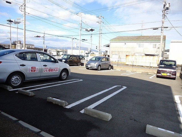 14/20 駐車場