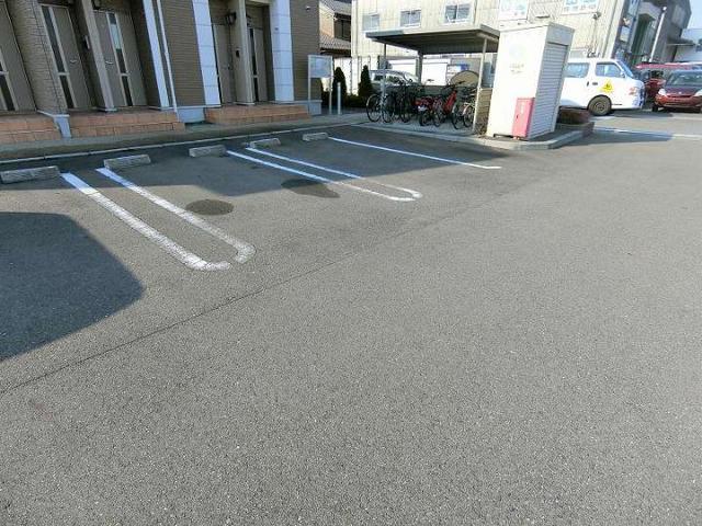 14/20 駐車場