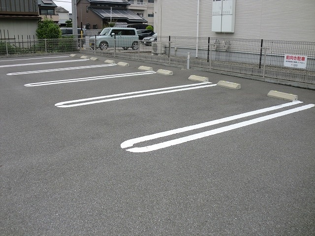 14/20 駐車場