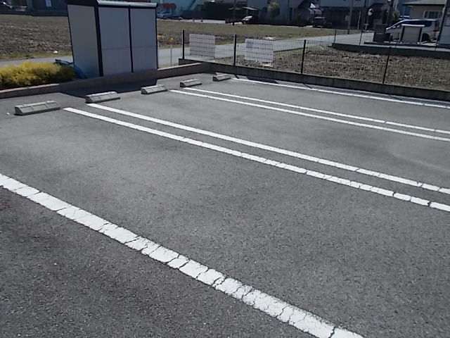 14/20 駐車場