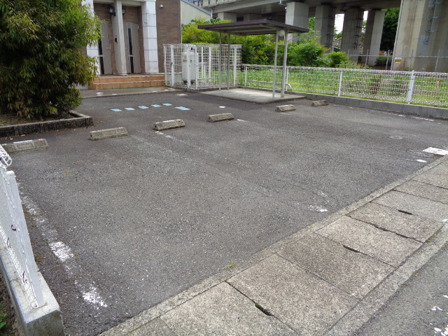 14/20 駐車場