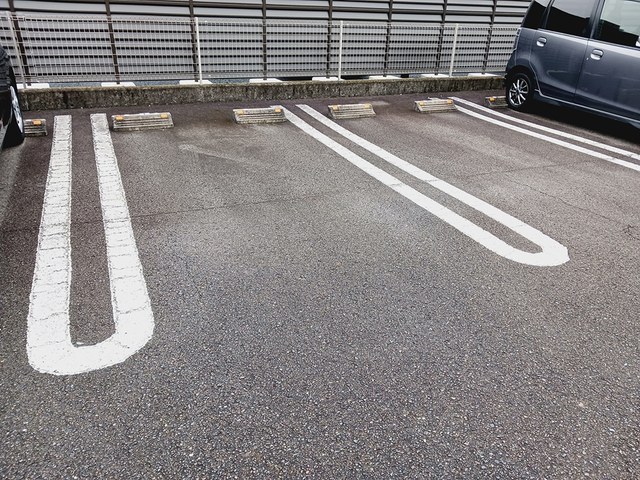 14/20 駐車場