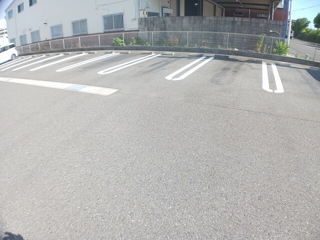 14/20 駐車場
