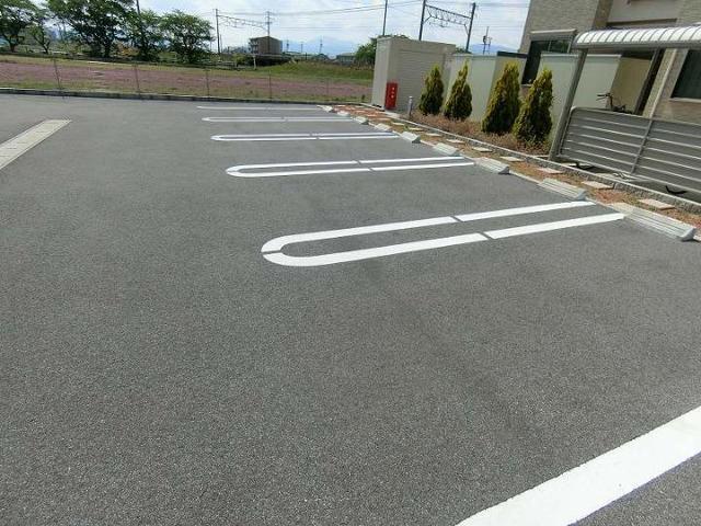 14/20 駐車場