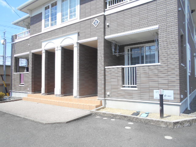 19/26 エントランス