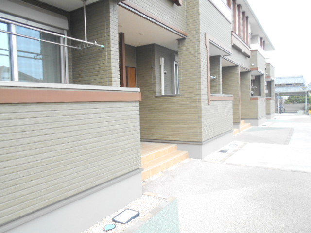 21/28 エントランス