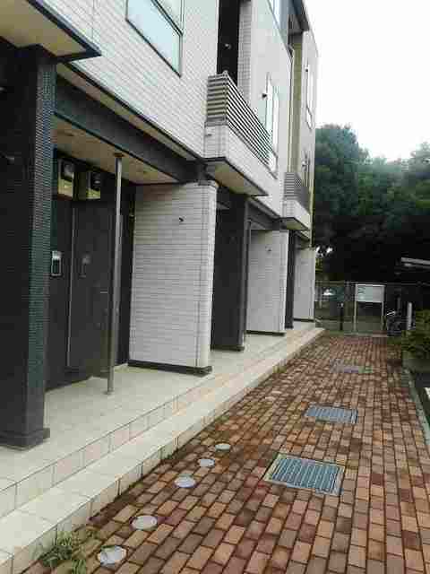 14/20 エントランス