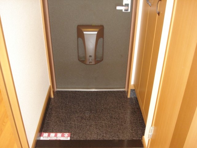 13/30 玄関