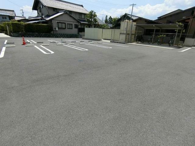 14/20 駐車場