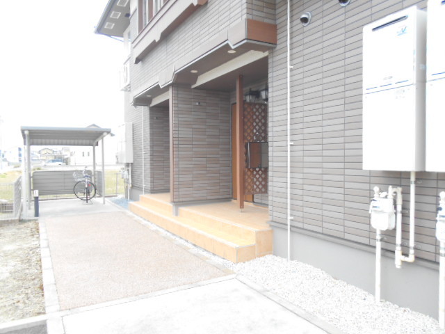 13/20 エントランス