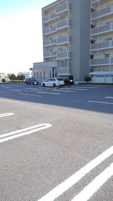 17/27 駐車場