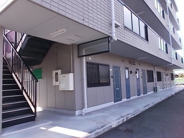 15/22 エントランス