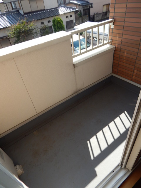 18/28 バルコニー