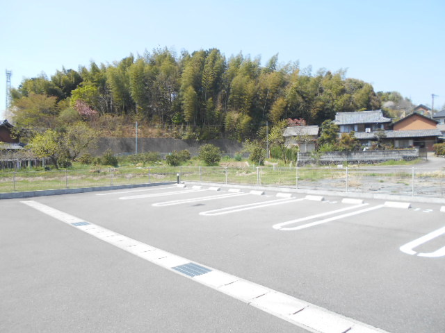 14/20 駐車場