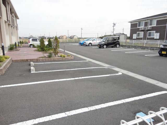 14/20 駐車場