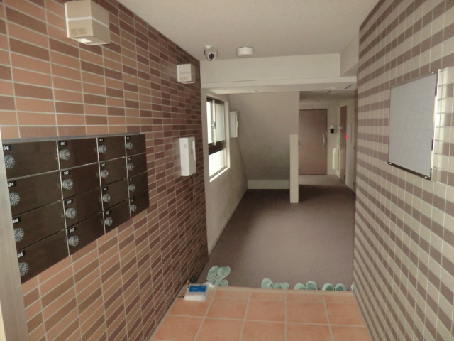 20/30 エントランス