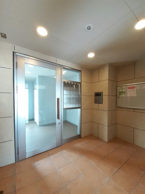 14/15 エントランス