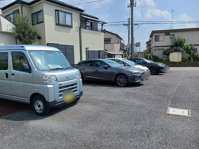 28/30 駐車場