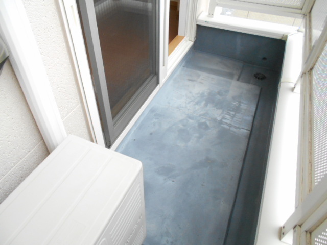 18/28 バルコニー