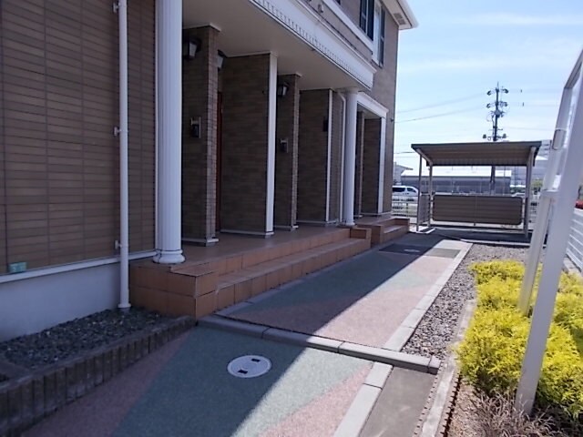 19/26 エントランス