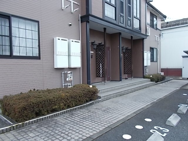 13/20 エントランス