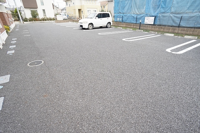 22/30 駐車場