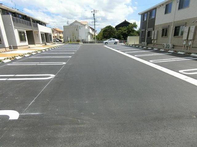 14/20 駐車場