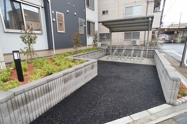 14/23 エントランス