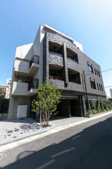 22/22 エントランス