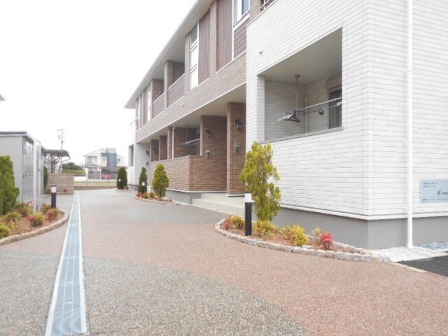 13/24 エントランス