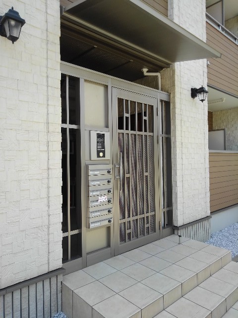 15/21 エントランス