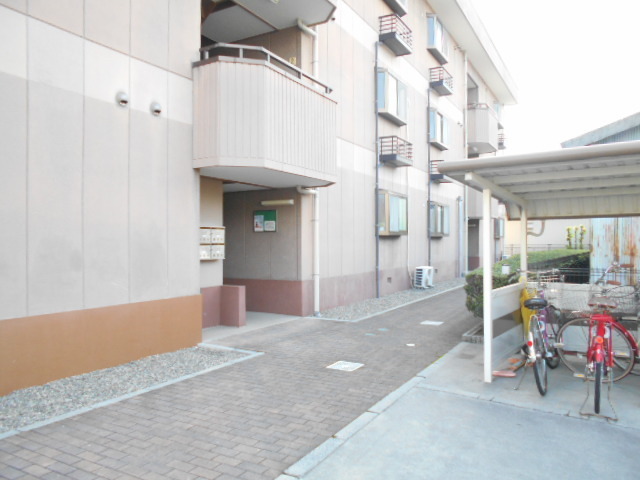 14/21 エントランス