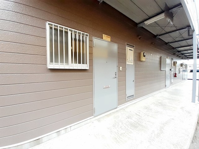 14/21 エントランス